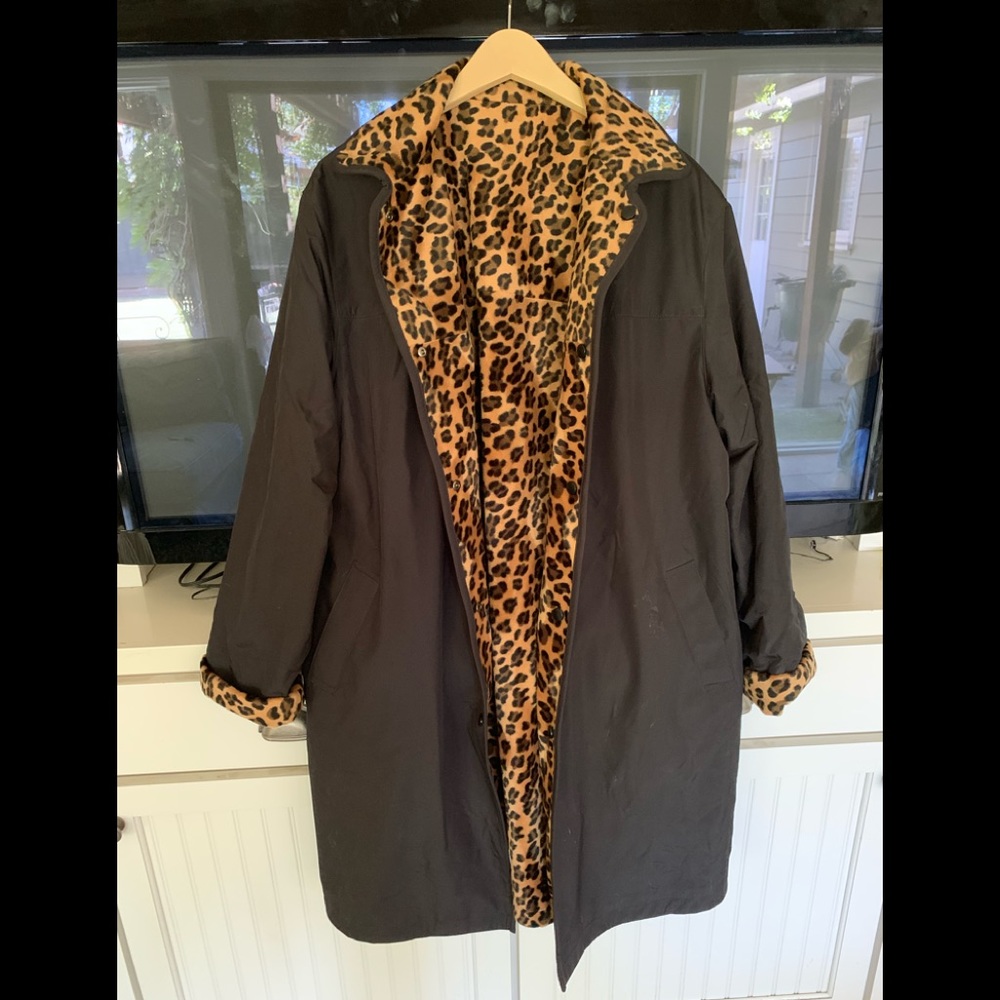 Reversible everyday coat/ rain coat like new!